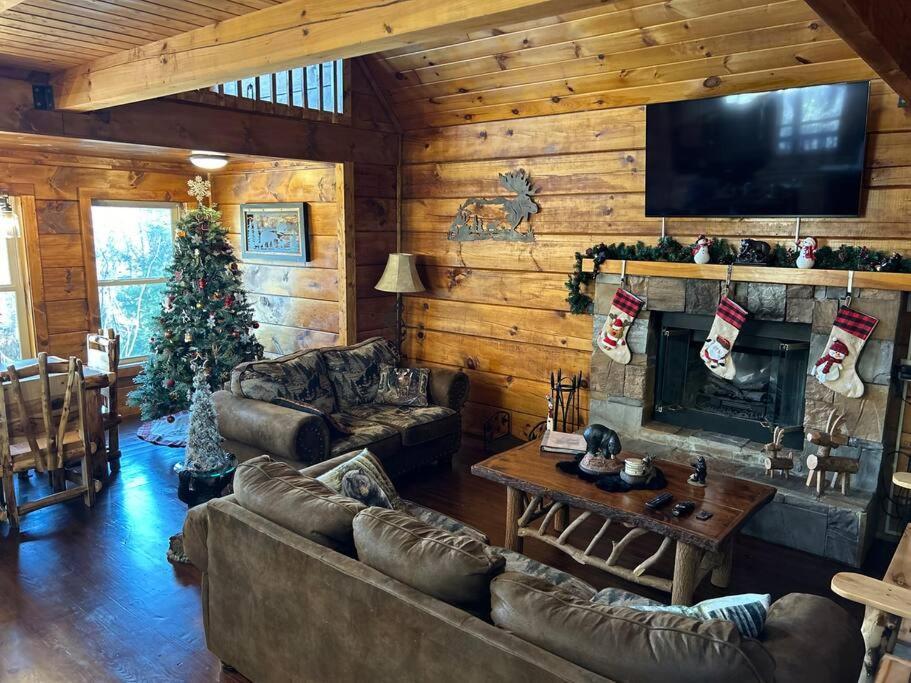 Bear Country Cabin سيفيرفيل المظهر الخارجي الصورة